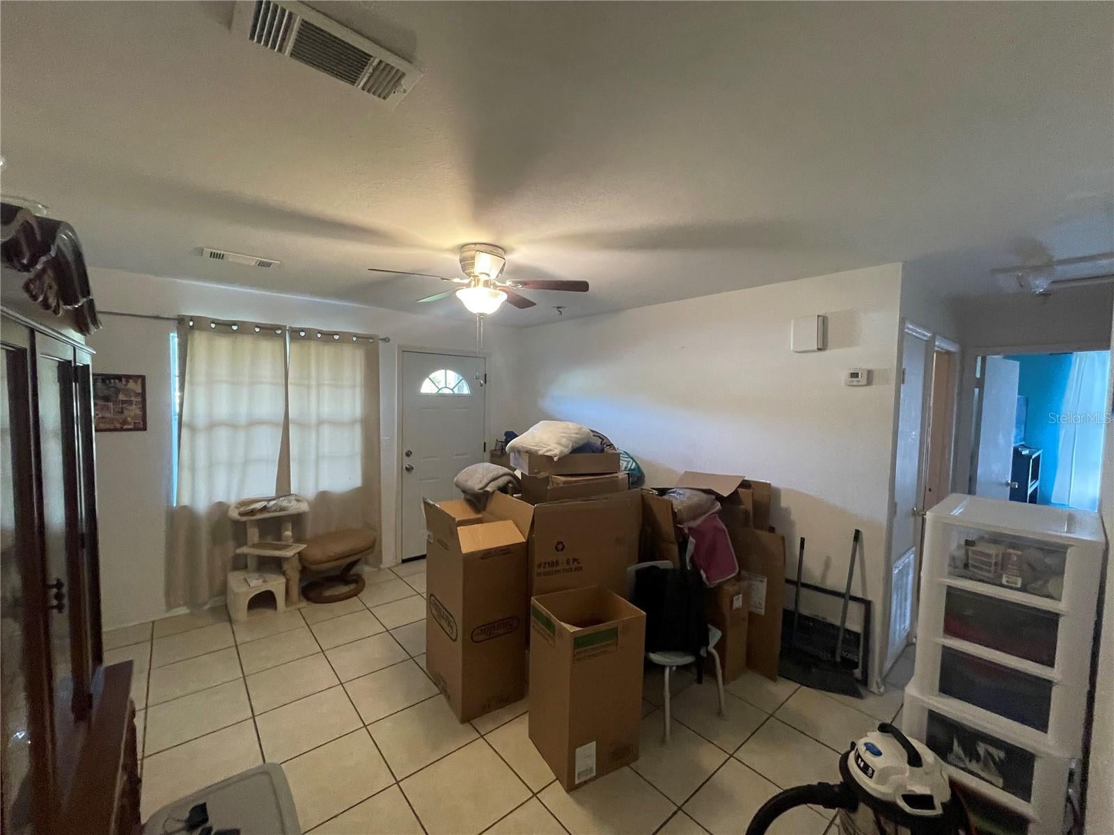 1835 E VALENCIA DRIVE