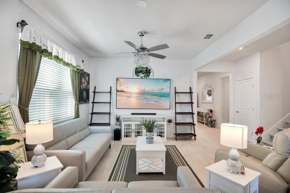 SAVANNAH PALMS - Residential