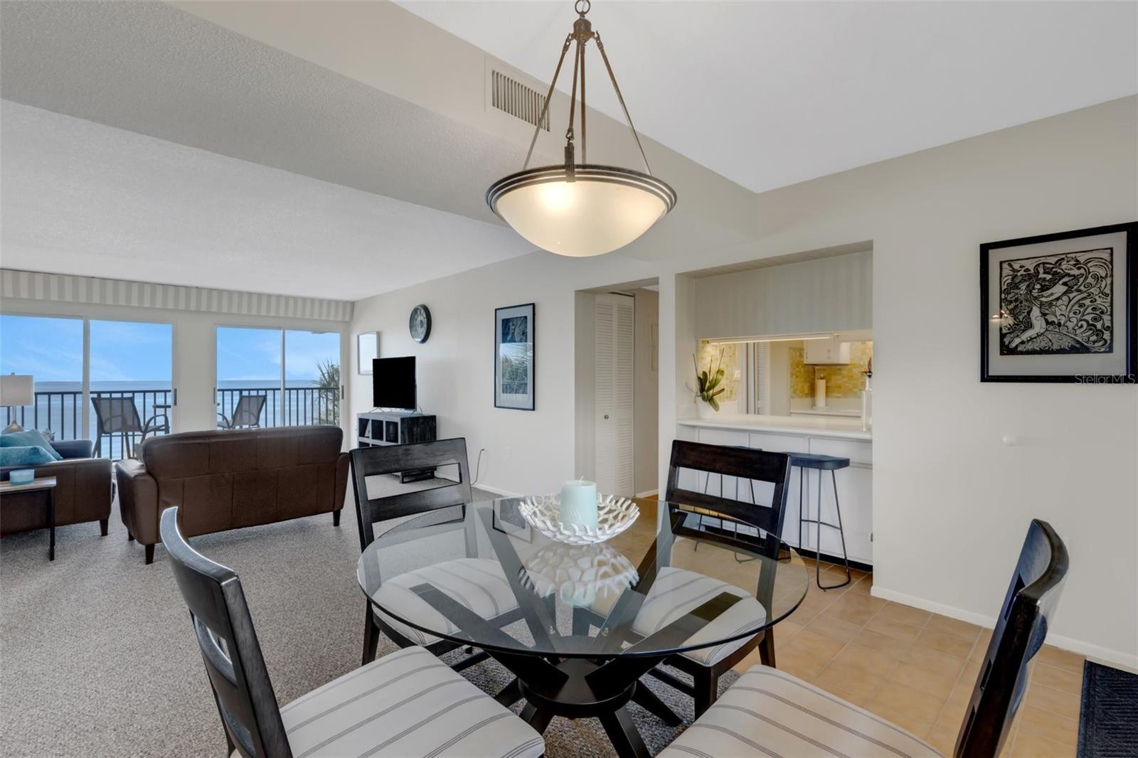 3235 GULF OF MEXICO DRIVE A305