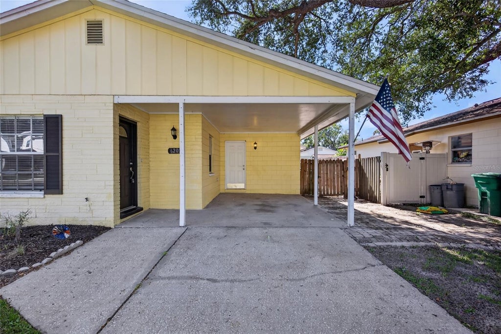 Photo of 6207 Interbay Avenue, Tampa, FL 33611 (MLS # TB8558117)