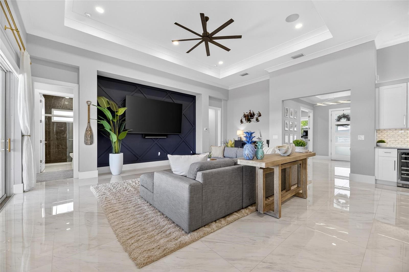 MIRABAY PH 2A-3 - Residential
