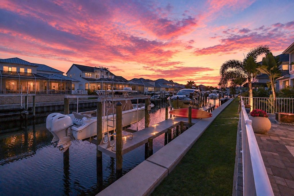 Photo of 5704 Tybee Island Drive, Apollo Beach, FL 33572 (MLS # TB8504237)