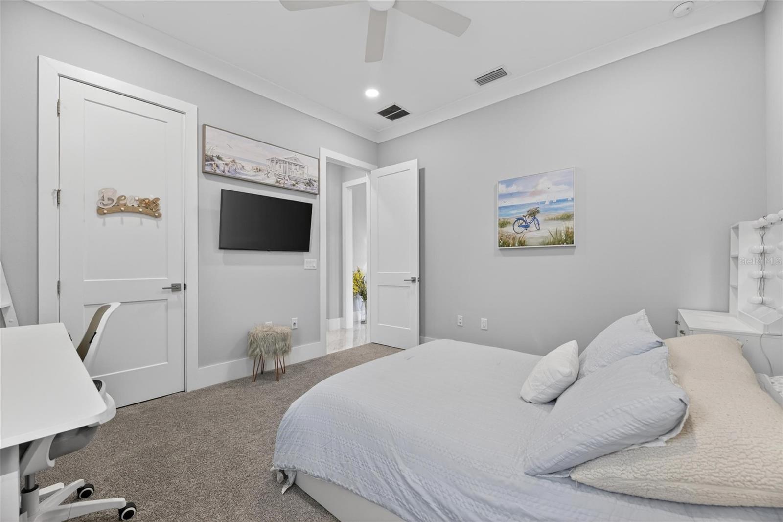 MIRABAY PH 2A-3 - Residential
