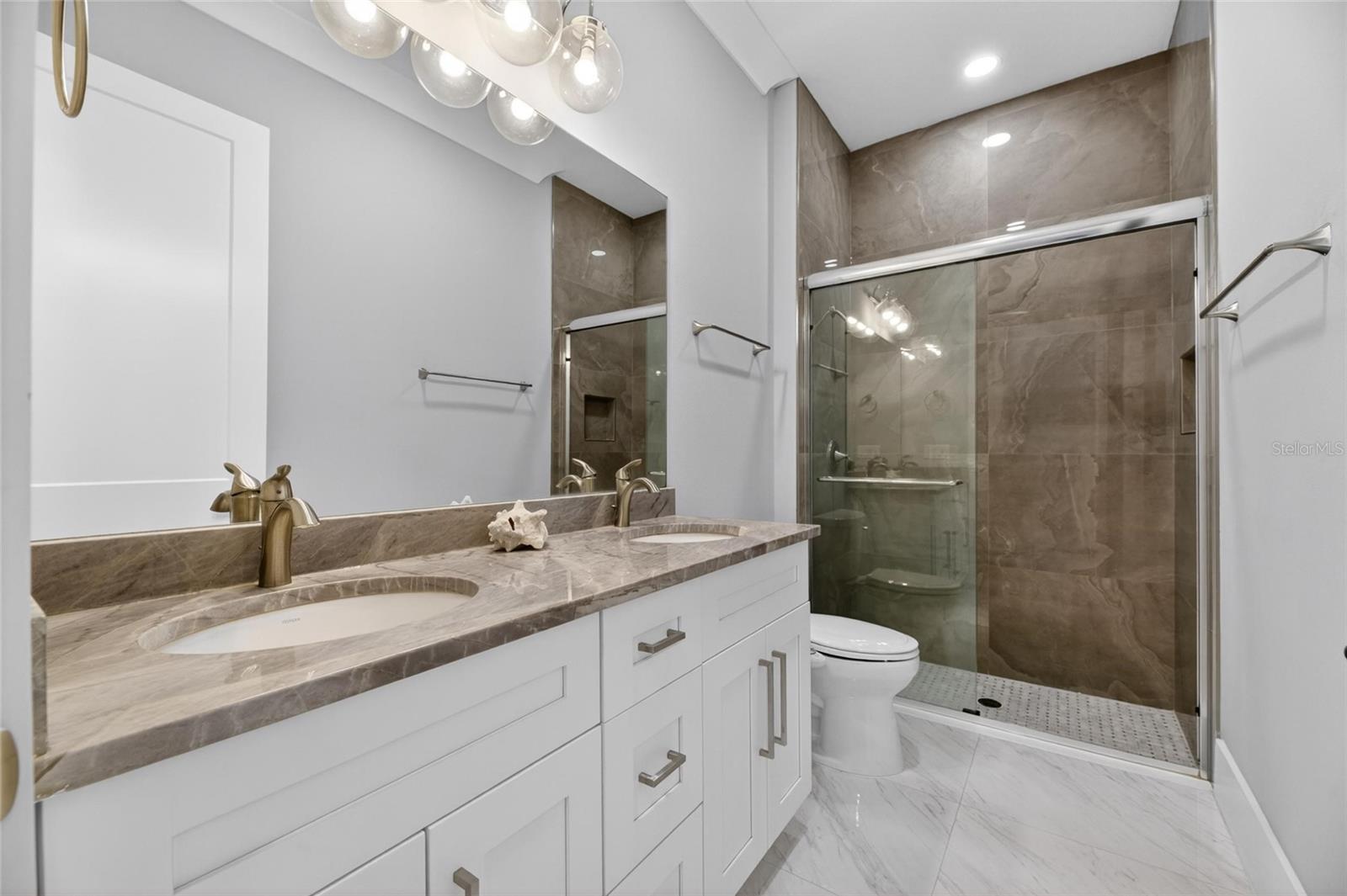 MIRABAY PH 2A-3 - Residential