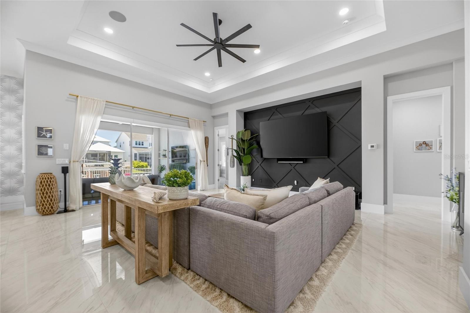 MIRABAY PH 2A-3 - Residential
