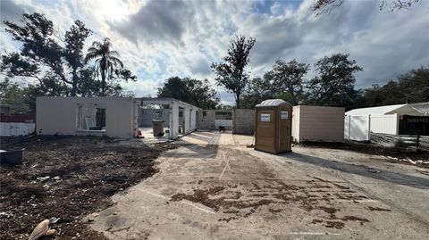 512 CAROLYNE STREET TEMPLE TERRACE FL 33617
