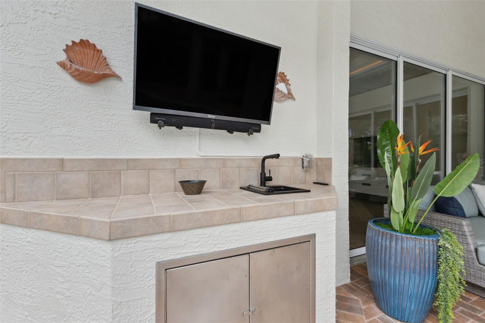 ISLAND ESTATES SUB - Residential