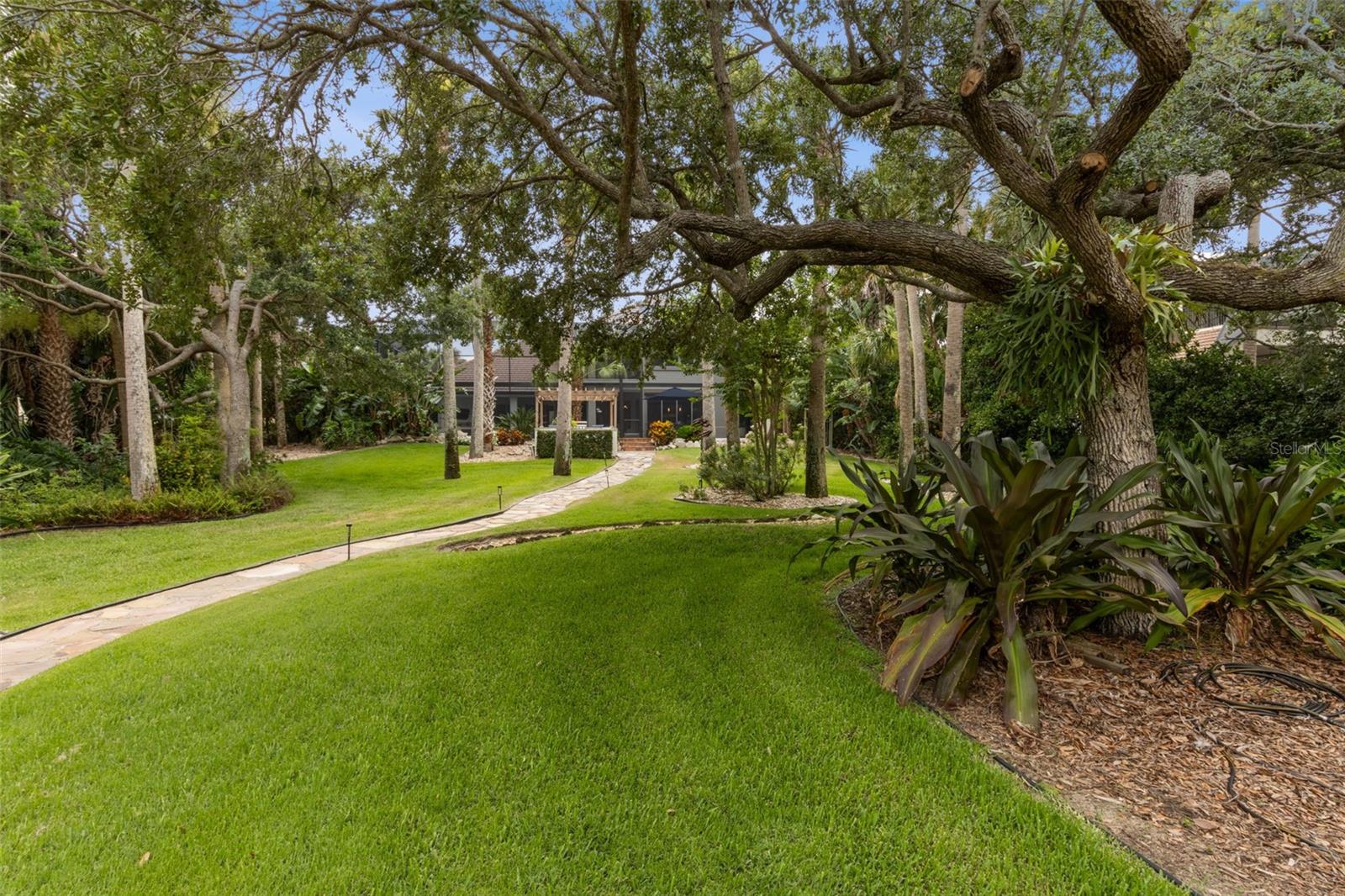 ISLAND ESTATES SUB - Residential