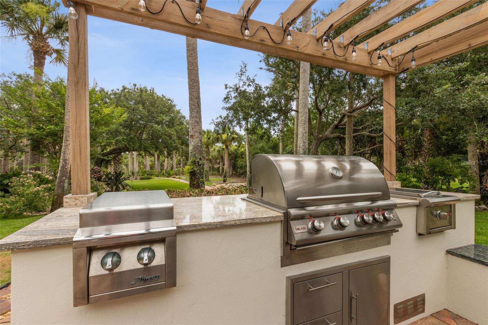 ISLAND ESTATES SUB - Residential