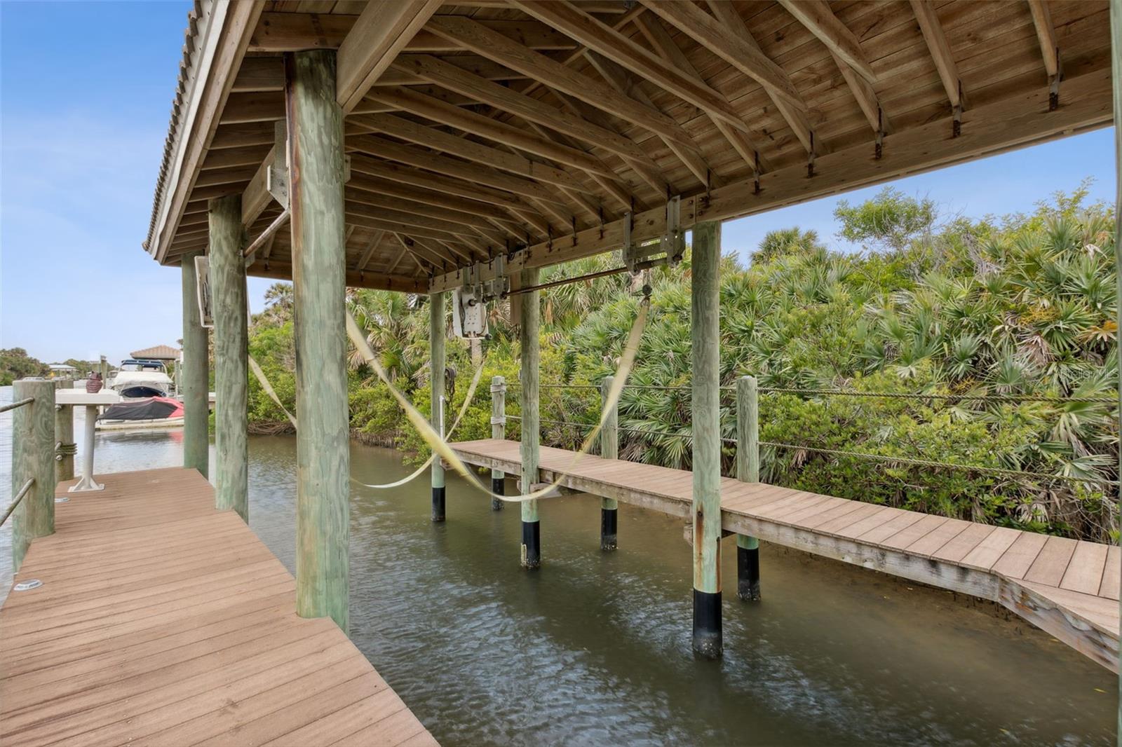 ISLAND ESTATES SUB - Residential