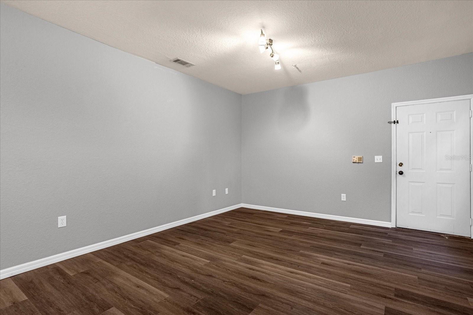 107 VISTA VERDI CIRCLE 213