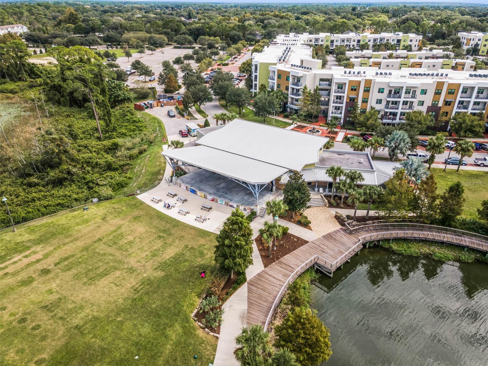 HAMPTONS - SECOND REP - Residential