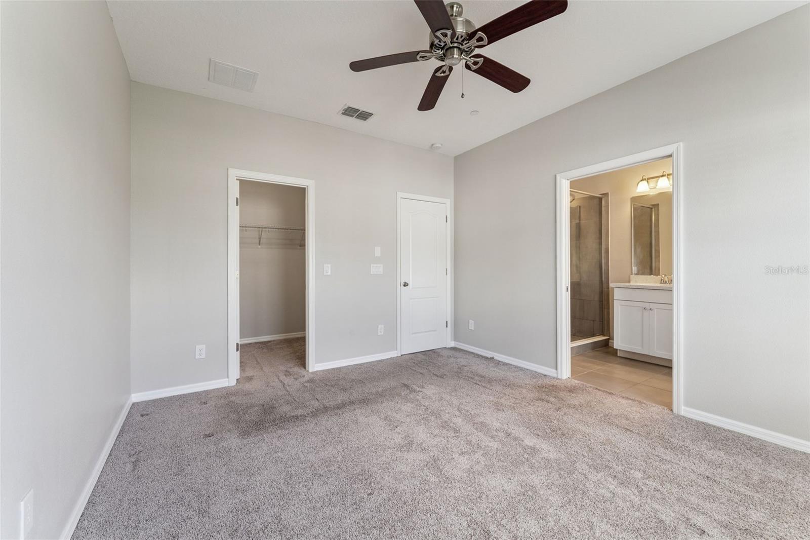 HAMPTONS - SECOND REP - Residential