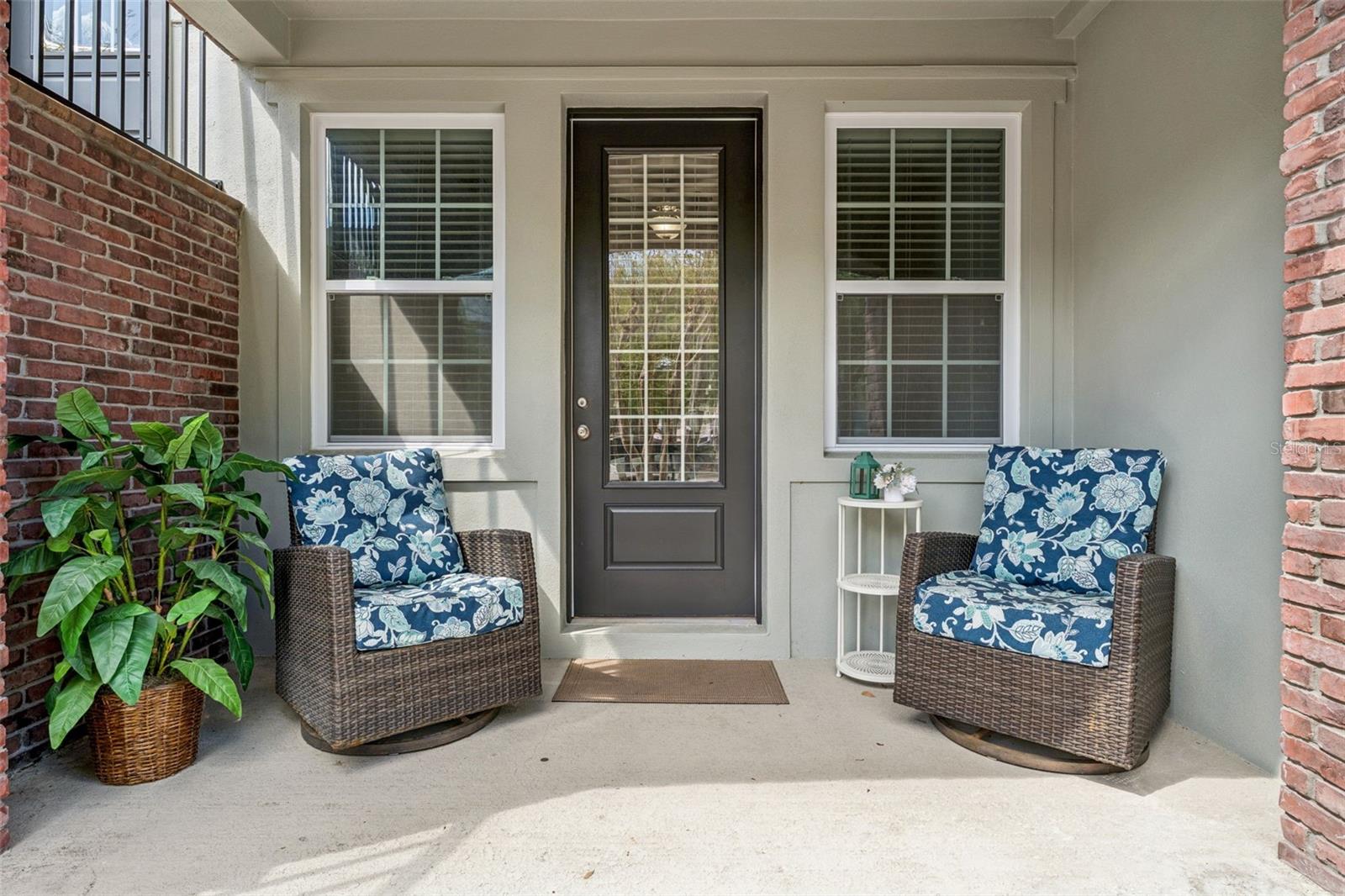 HAMPTONS - SECOND REP - Residential