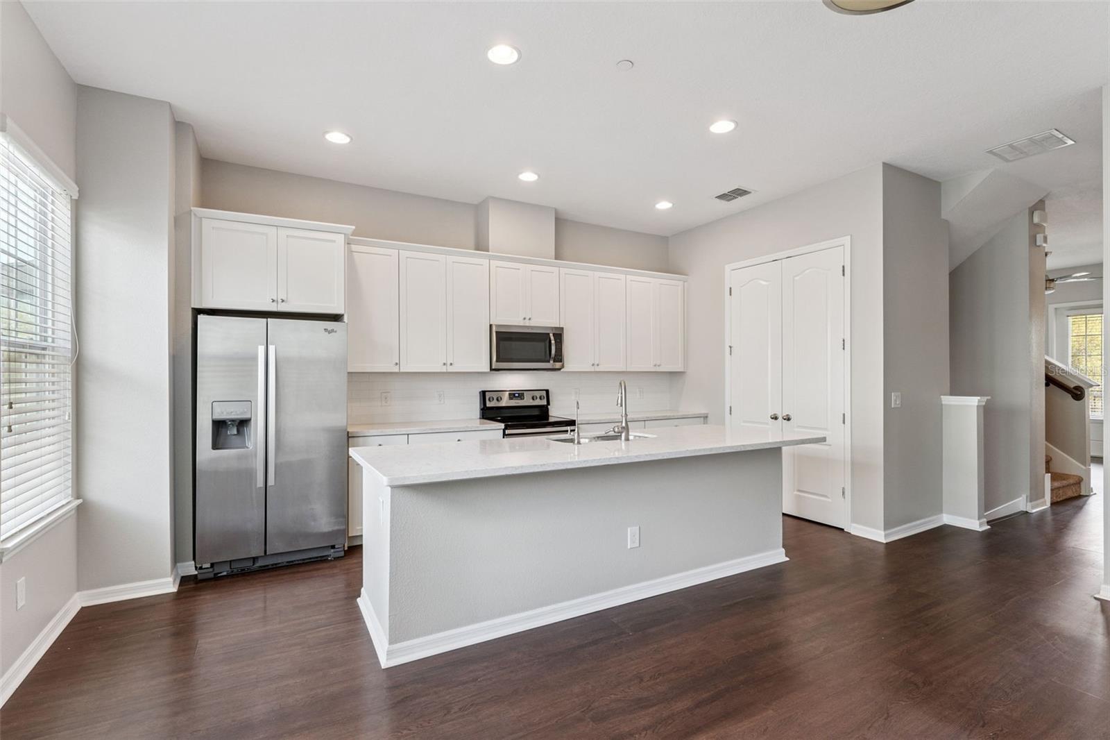 HAMPTONS - SECOND REP - Residential