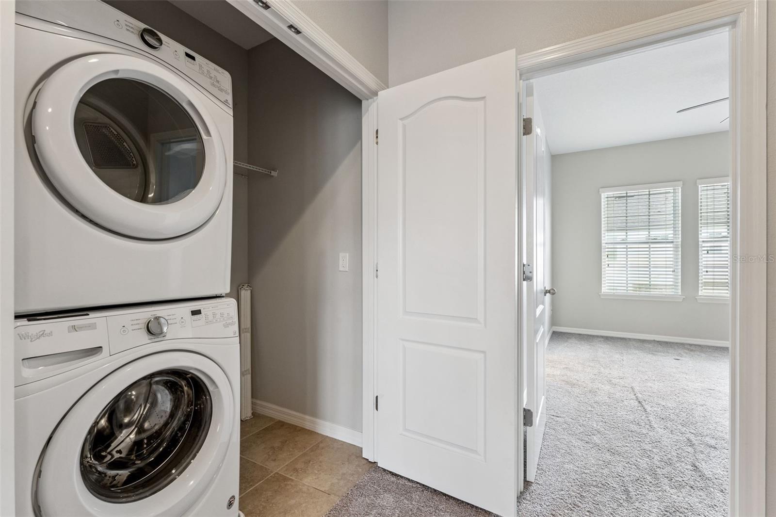 HAMPTONS - SECOND REP - Residential