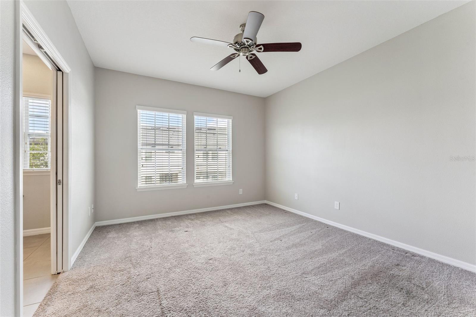 HAMPTONS - SECOND REP - Residential