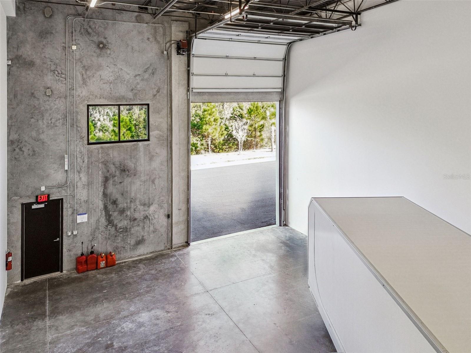 MOTOR ENCLAVE - Residential