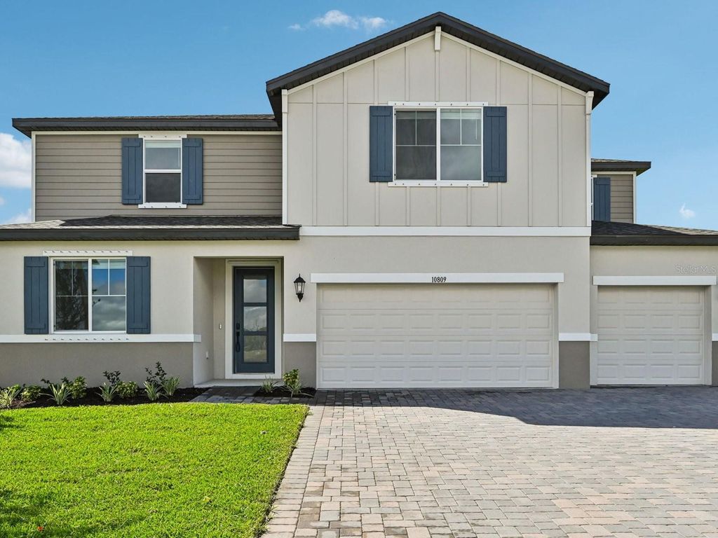 Photo of 10809 Heirloom Farms Run, Parrish, FL 34219 (MLS # O6332279)