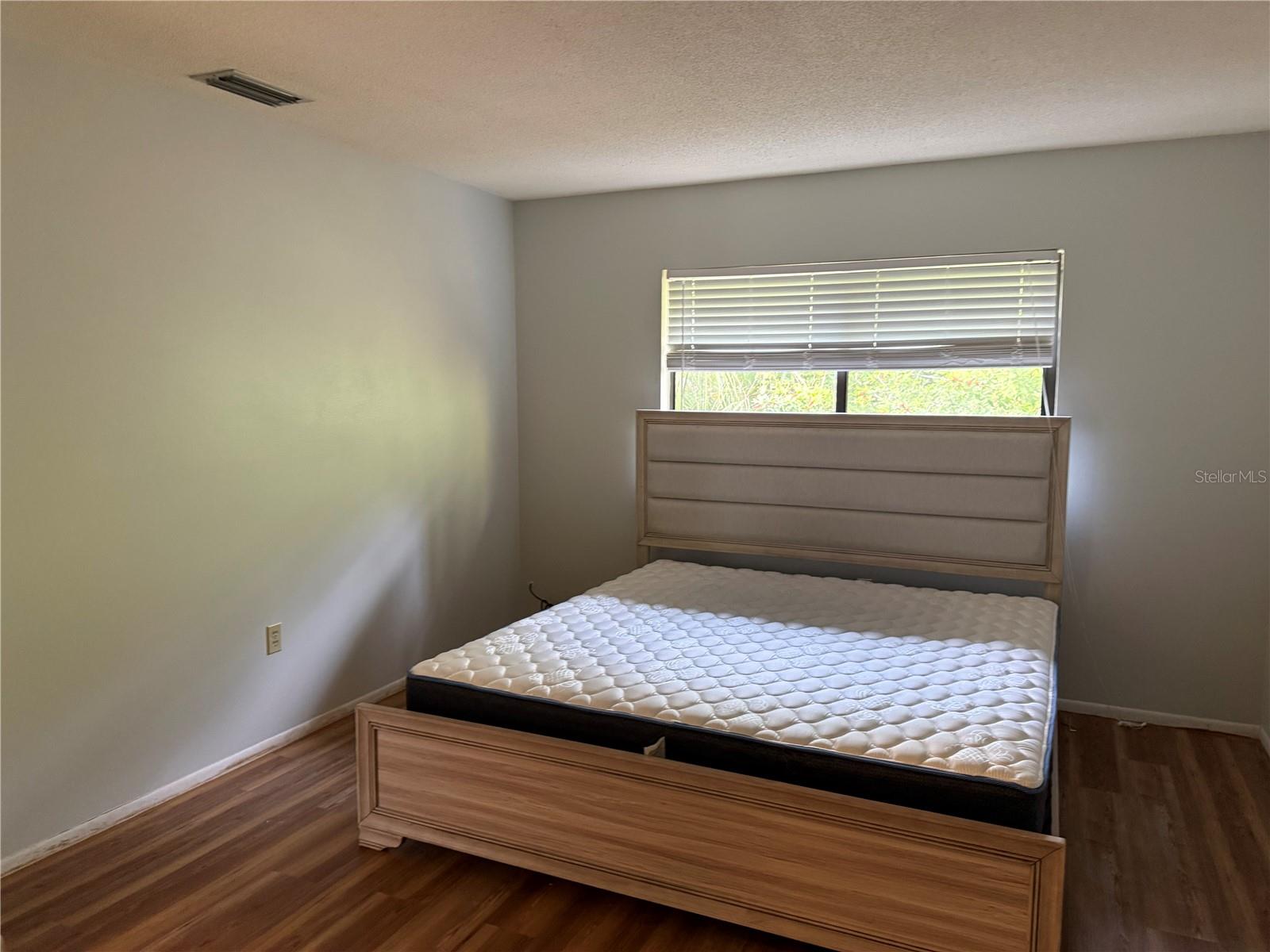 RUBYLEE - Residential Lease