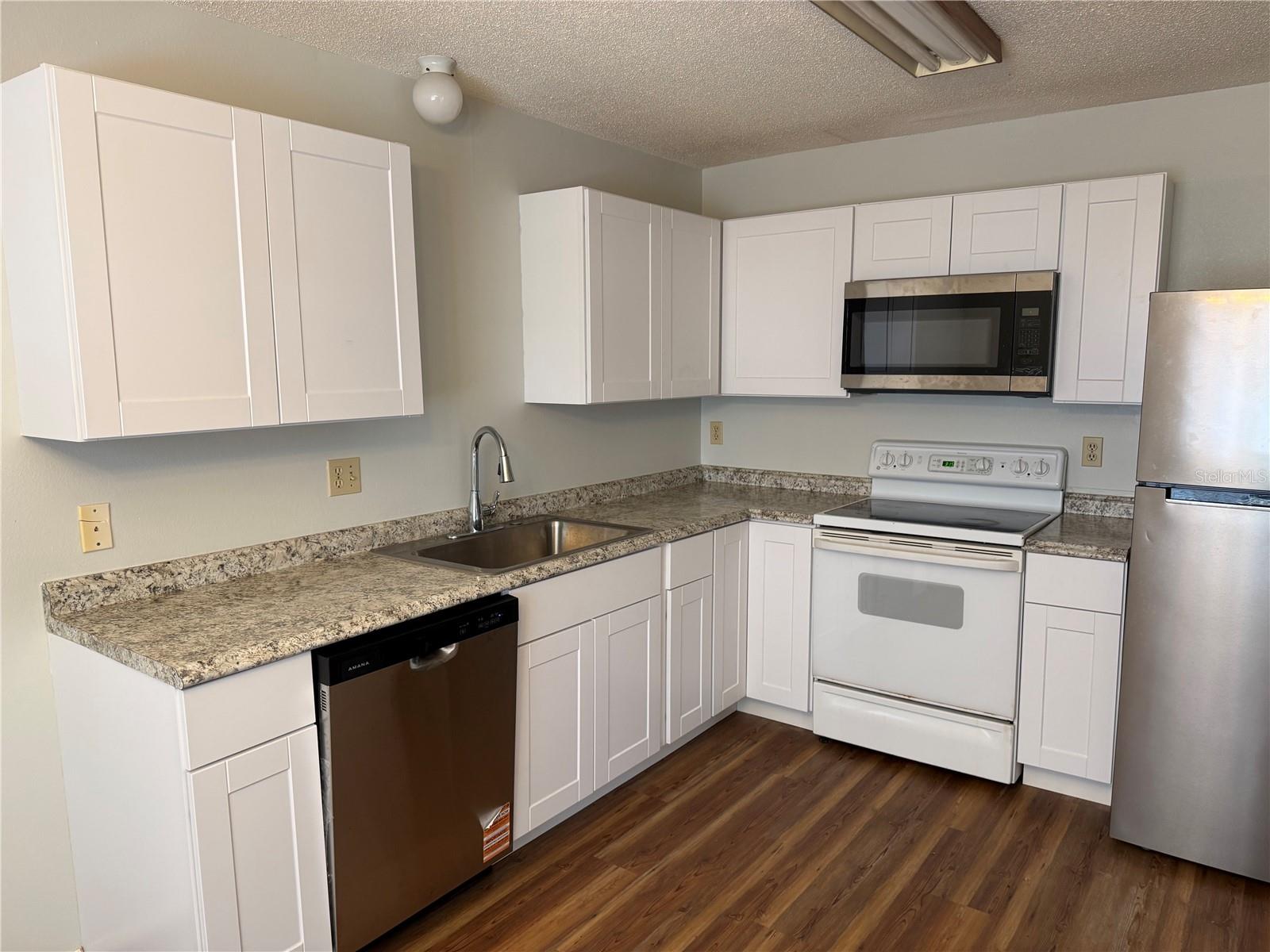 RUBYLEE - Residential Lease