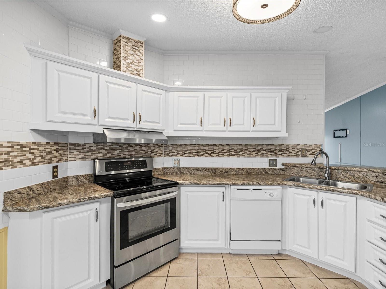 BROOKRIDGE COMM - Residential