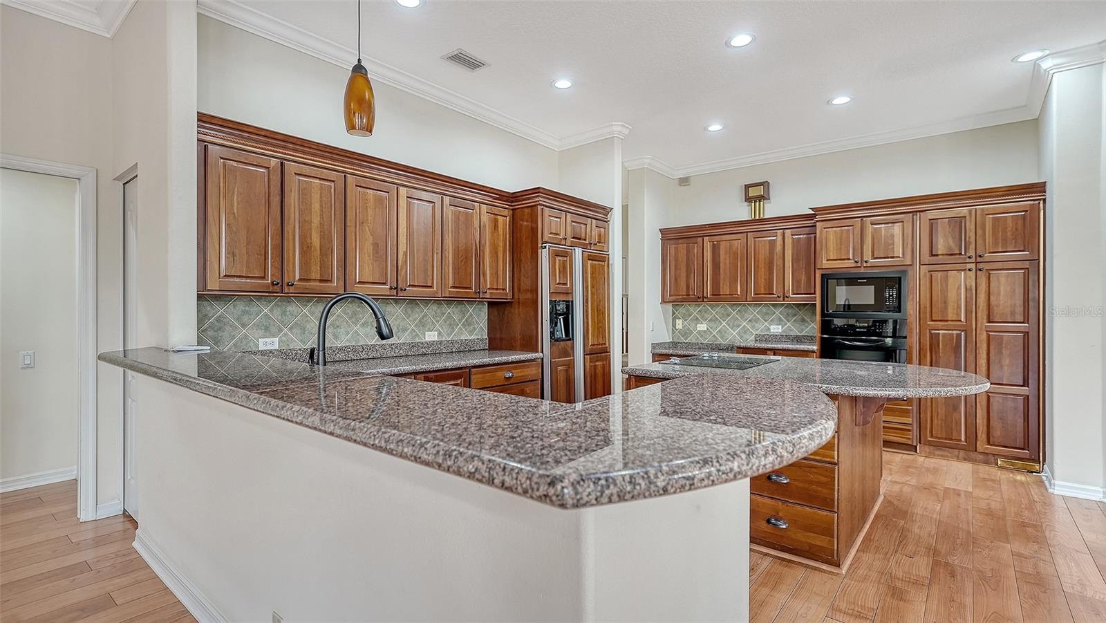 RIVER CLUB SOUTHPHASE III - Residential