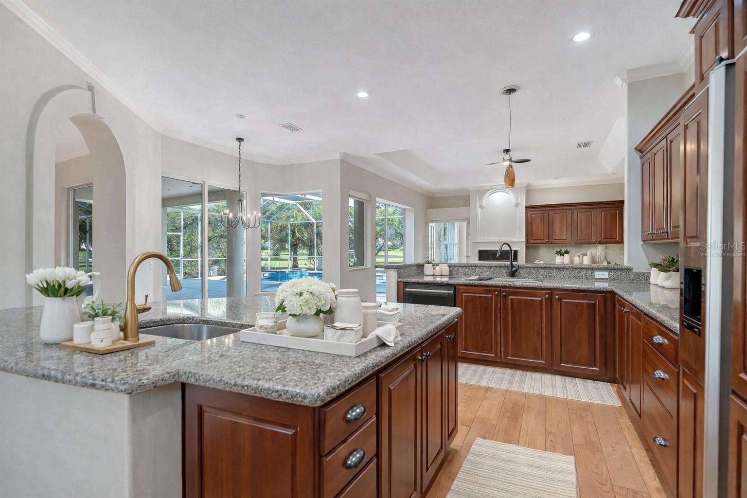 RIVER CLUB SOUTHPHASE III - Residential