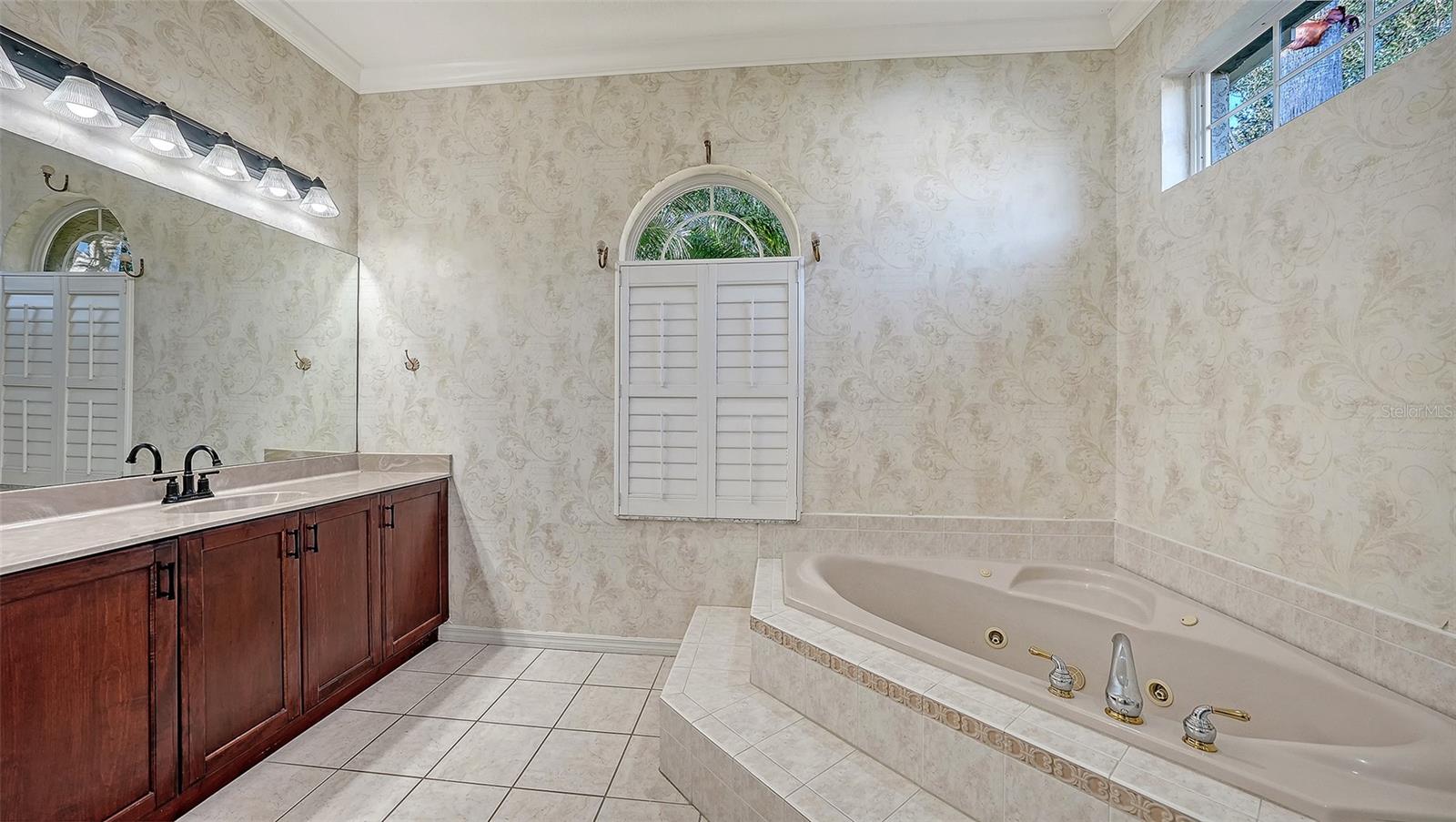 RIVER CLUB SOUTHPHASE III - Residential