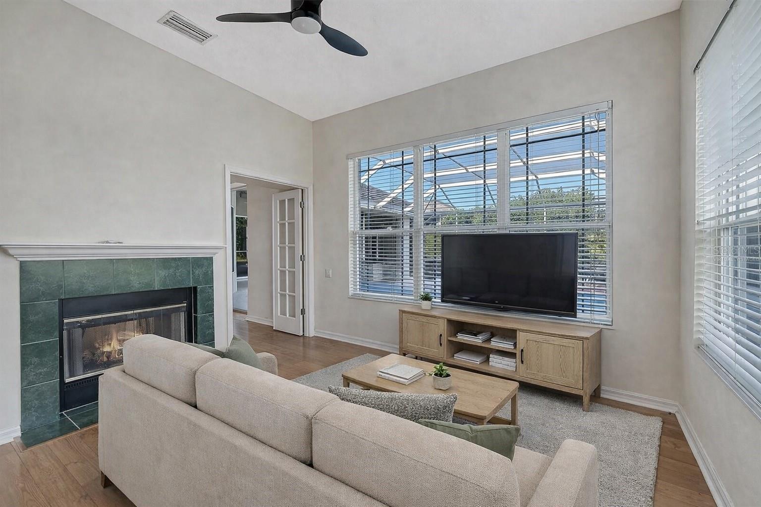 RIVER CLUB SOUTHPHASE III - Residential