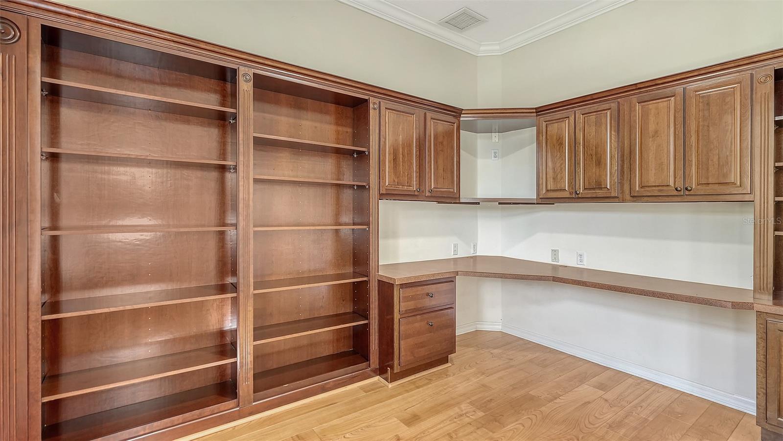 RIVER CLUB SOUTHPHASE III - Residential