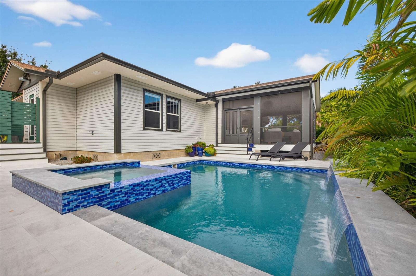 HALLS CENTRAL AVE 2 - Residential