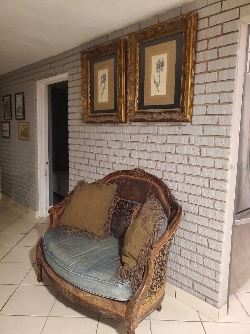 VENICE EAST SEC 1 - Residential Lease