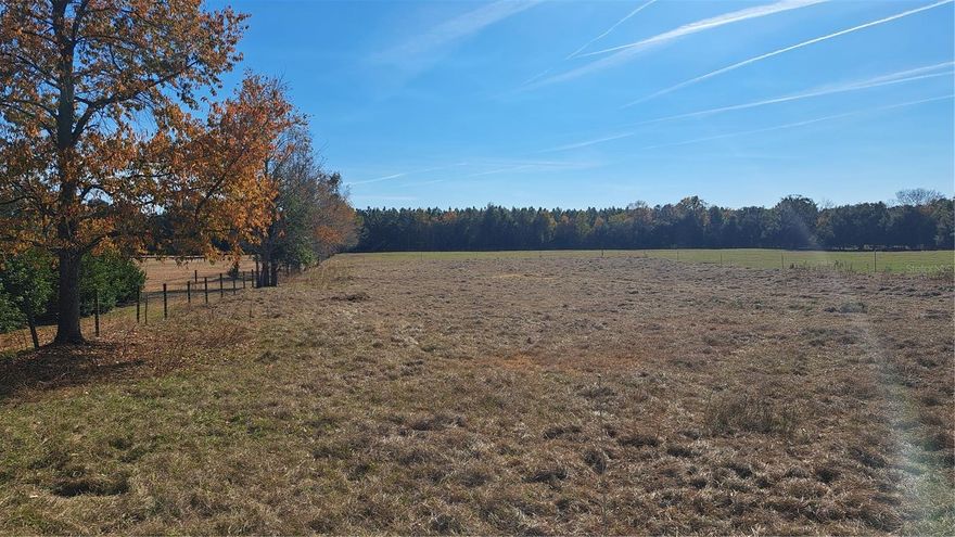 This property is located in a highly desirable area  approximately  7 miles south of High Springs in rapidly growing North Central Florida. Serene rivers, crystal clear springs, Highly rated schools and world class healthcare are just some the reasons to purchase property here. This site is perfect for your future dream home, or to purchase as an investment in this rapidly growing area