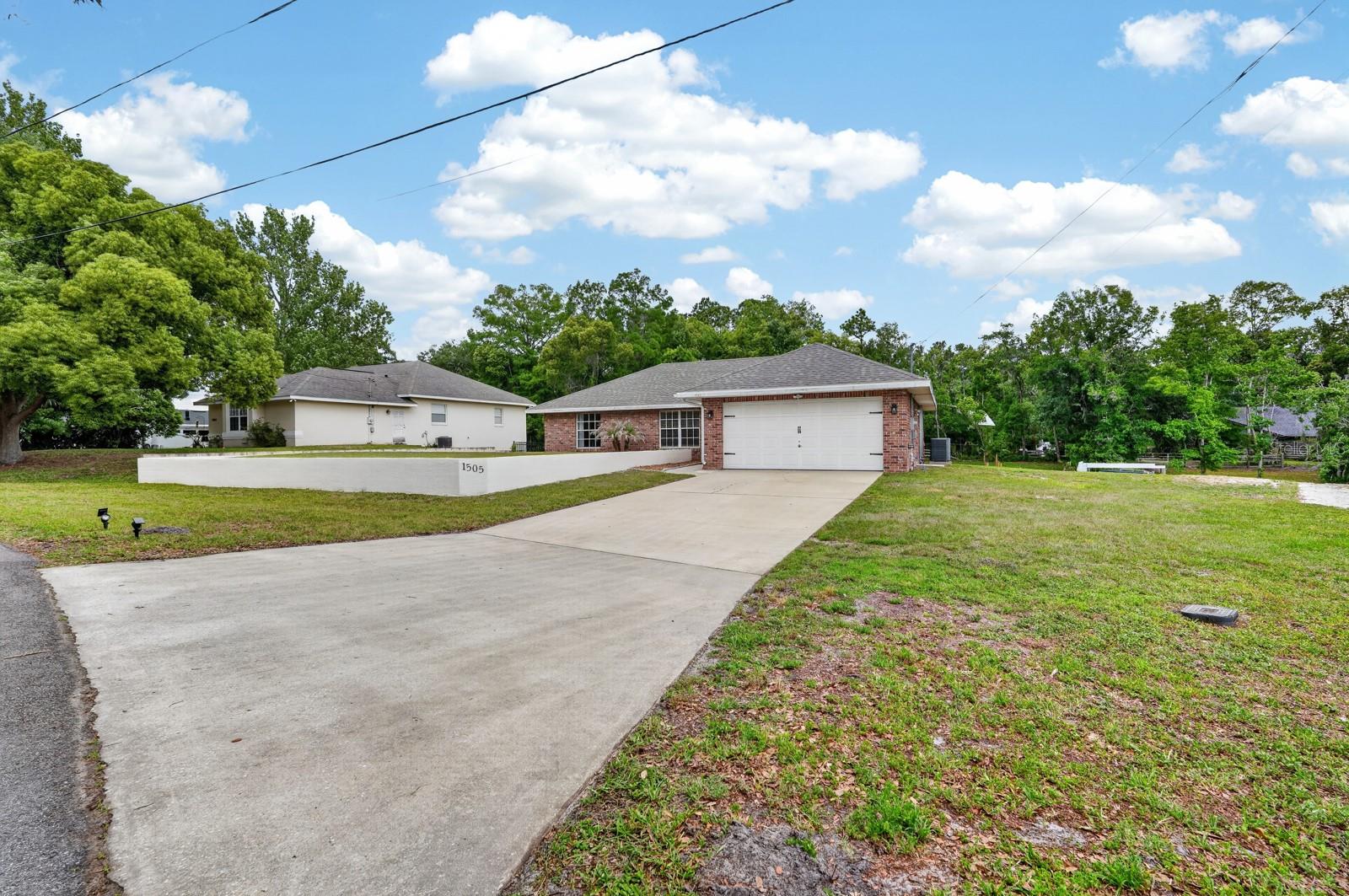 ST JOHNS RIVER LAND CO - Residential