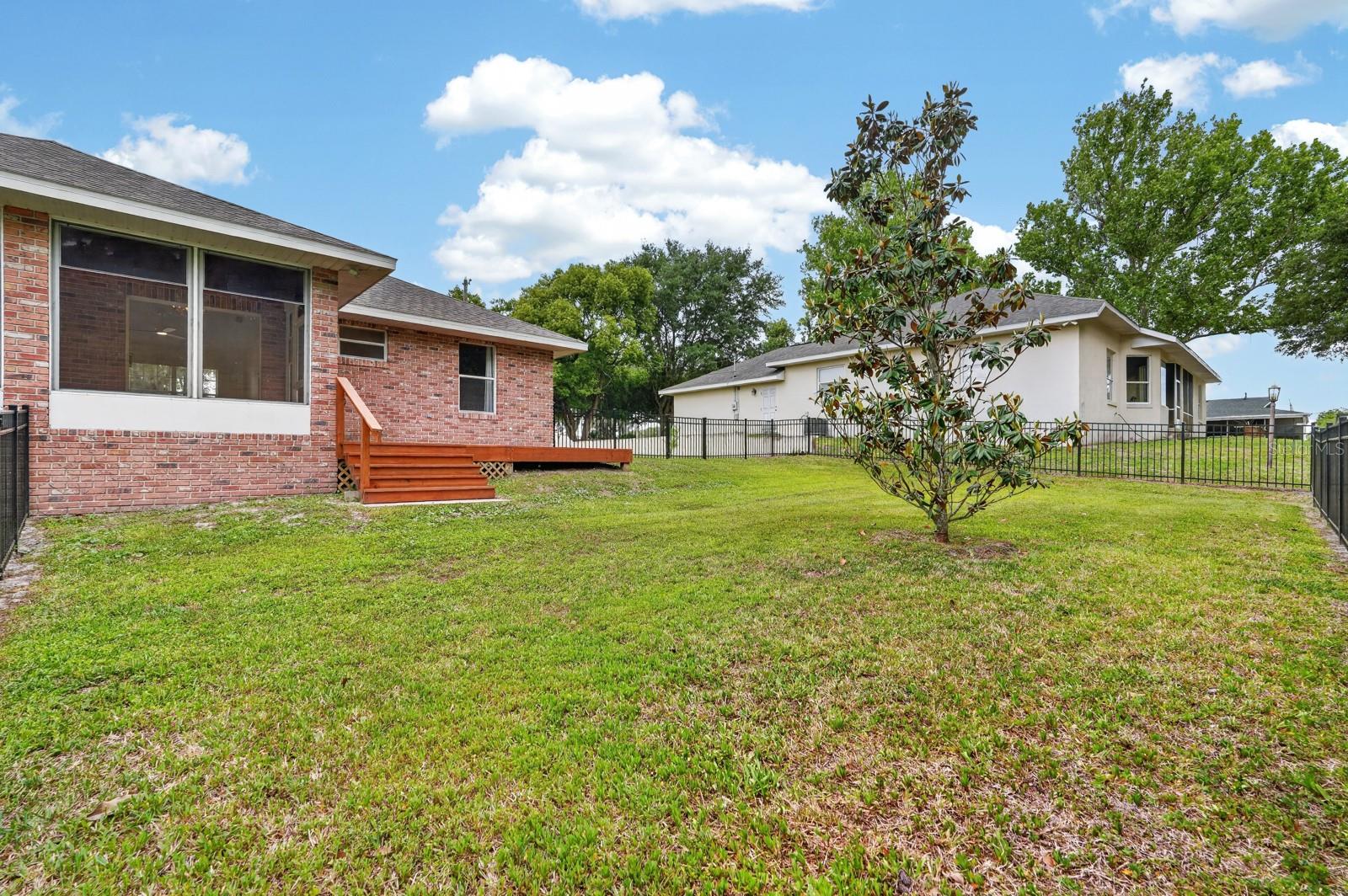 ST JOHNS RIVER LAND CO - Residential