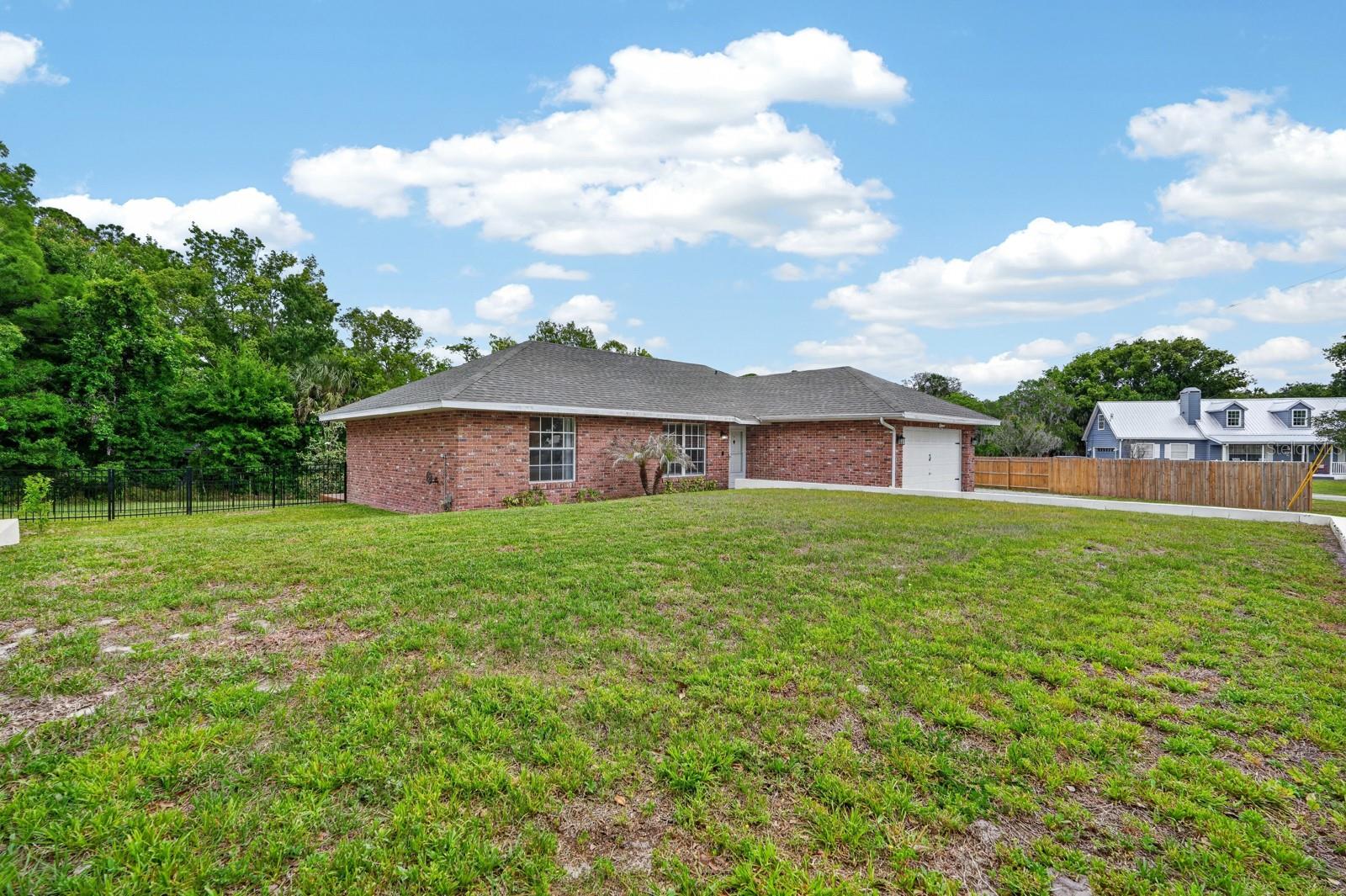 ST JOHNS RIVER LAND CO - Residential