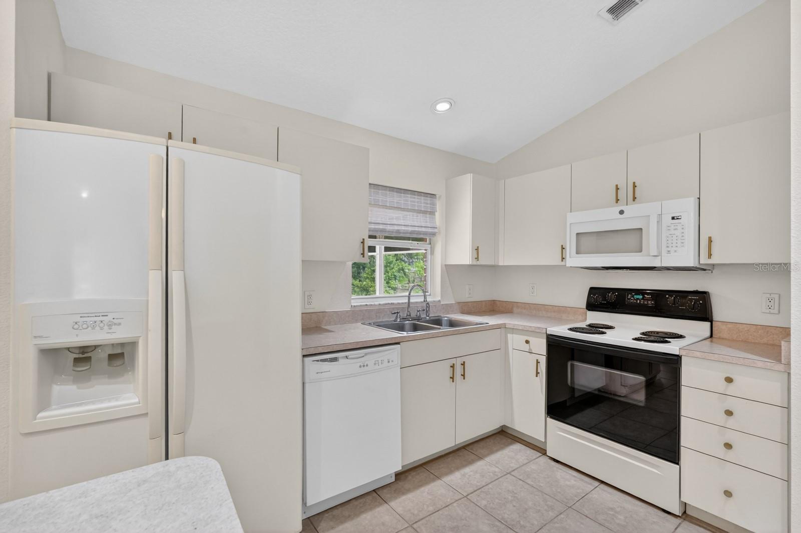 ST JOHNS RIVER LAND CO - Residential