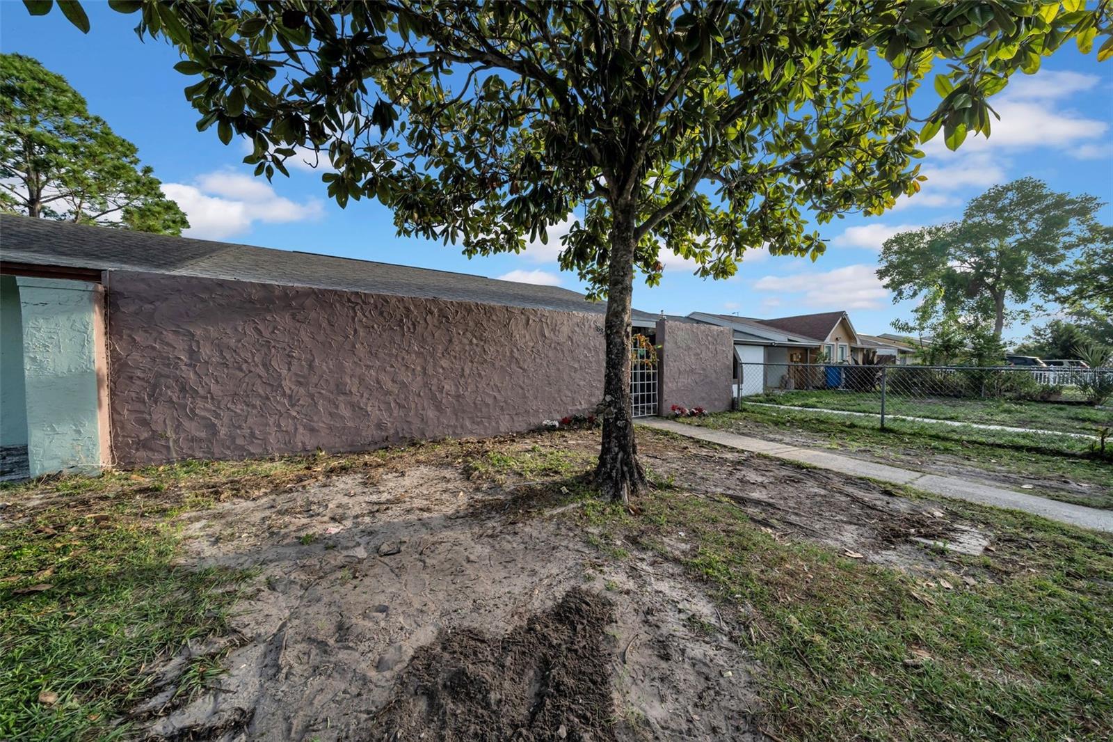 8325 ELKWOOD LANE
