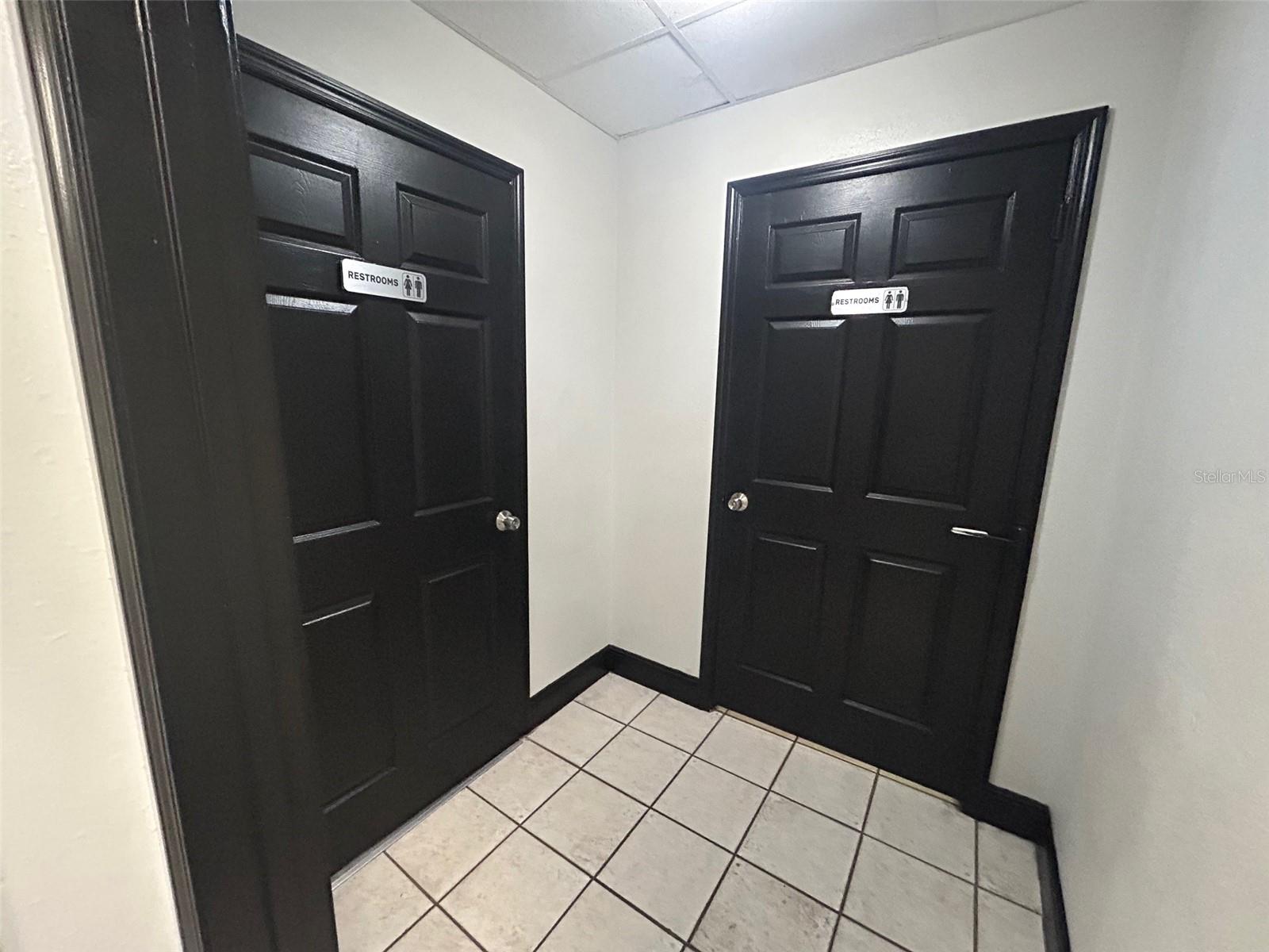 IRLO O BRONSONS SUB - Commercial Lease