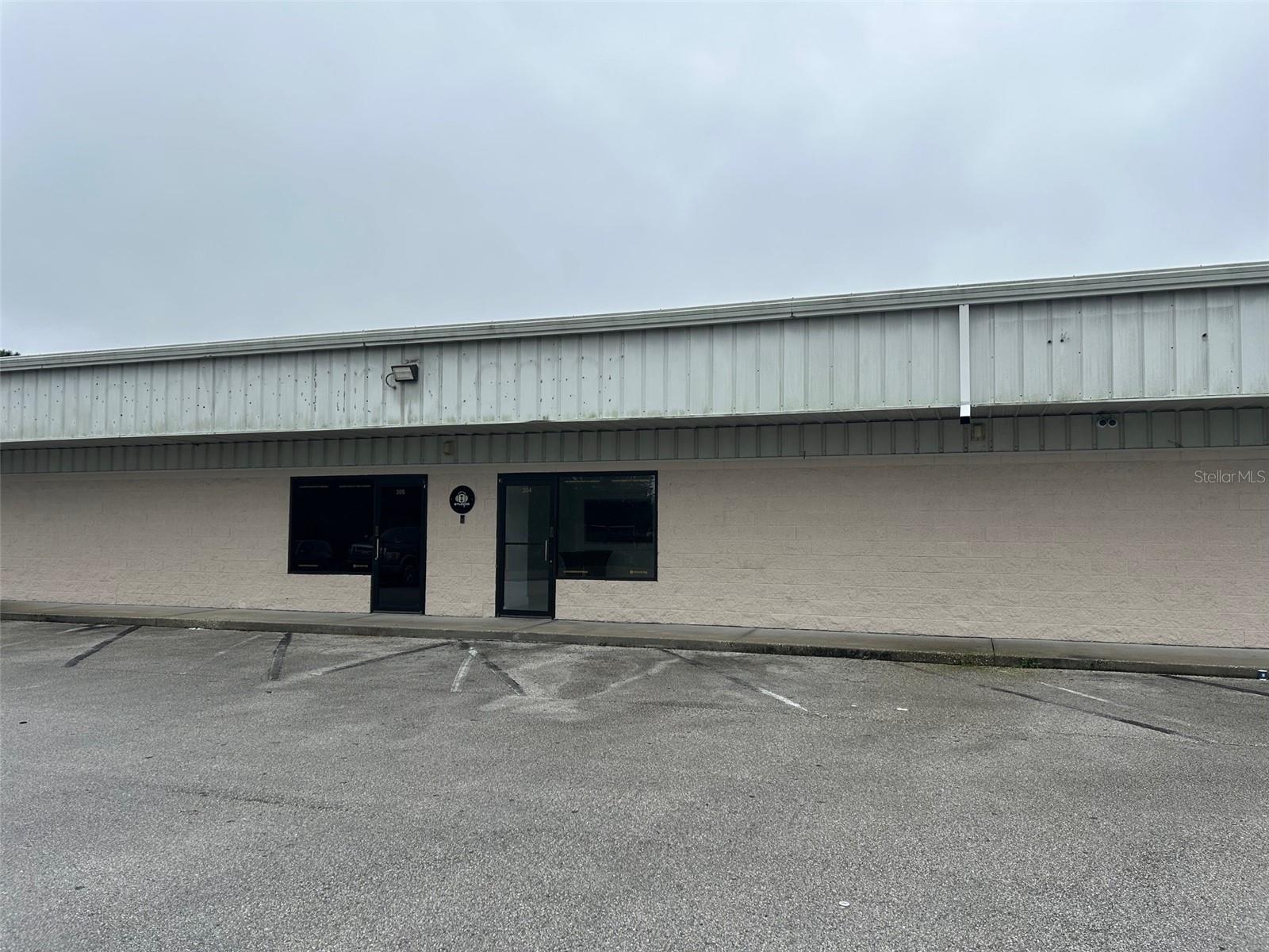 IRLO O BRONSONS SUB - Commercial Lease