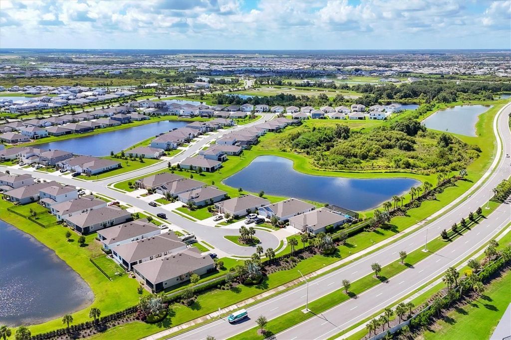 Photo of 16606 Barnwood Place, Lakewood Ranch, FL 34211 (MLS # A4654893)