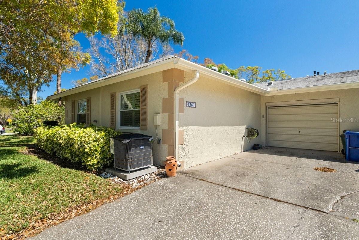1366 CARLISLE COURT