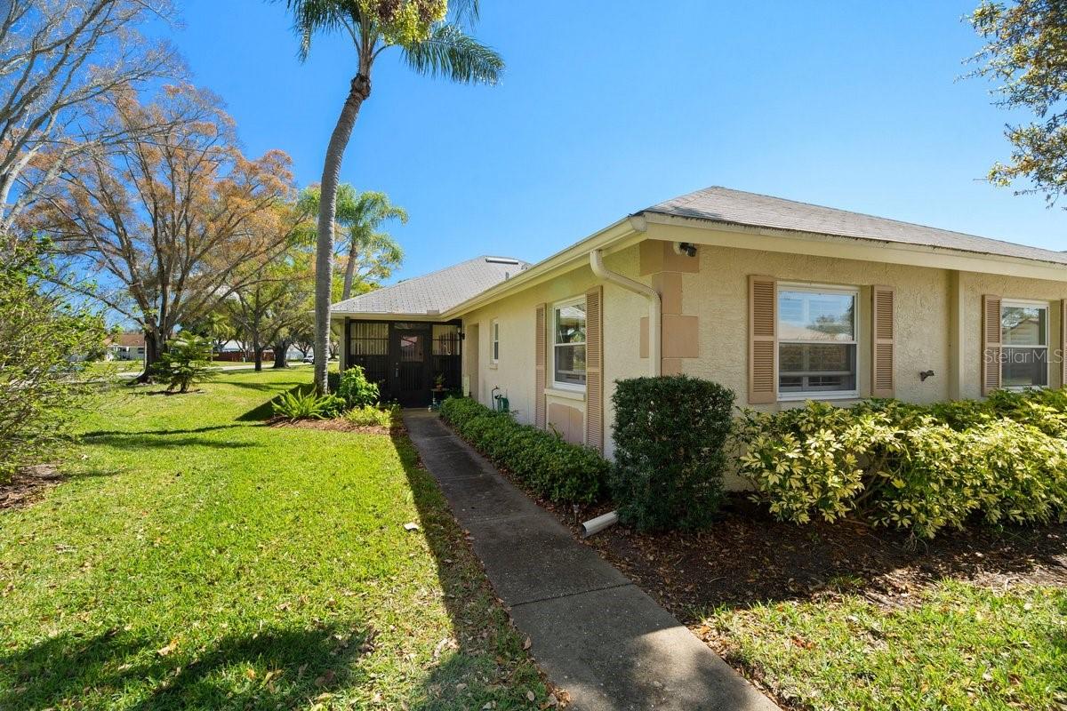 1366 CARLISLE COURT