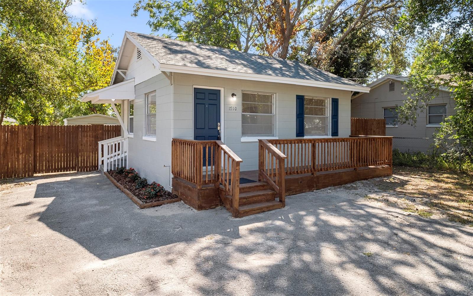 TAMPAS NORTH SIDE COUNTRY CLU - Residential