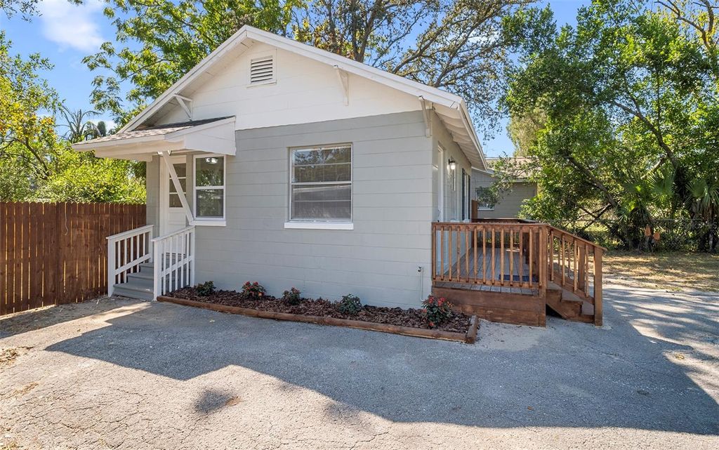Photo of 1710 W Perdiz Street, Tampa, FL 33612 (MLS # TB8438384)