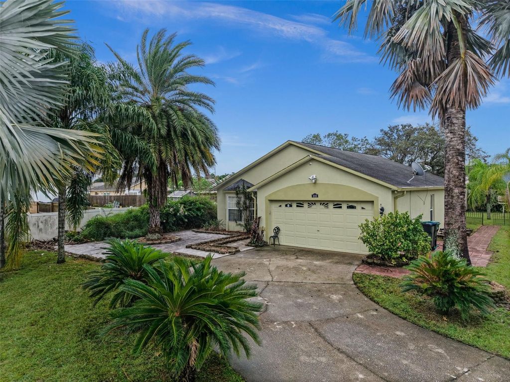 Photo of 1019 Great Shady Lane, Orlando, FL 32825 (MLS # TB8436975)