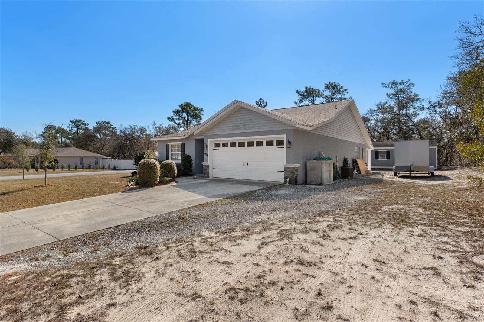 668 W HUMMINGBIRD DRIVE