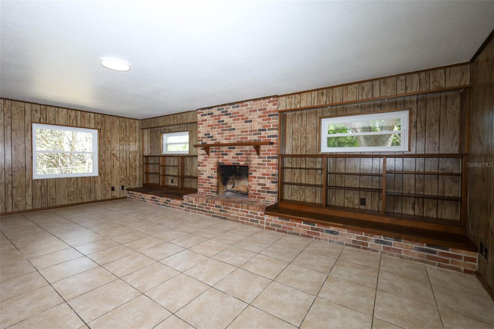 CLERMONT SHADY NOOK UNIT 02 - Residential