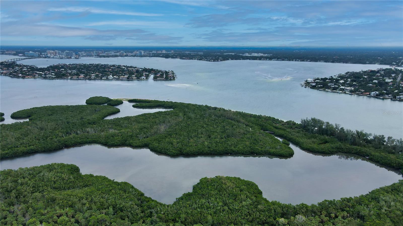 KEY TOWER SOUTH - Residential